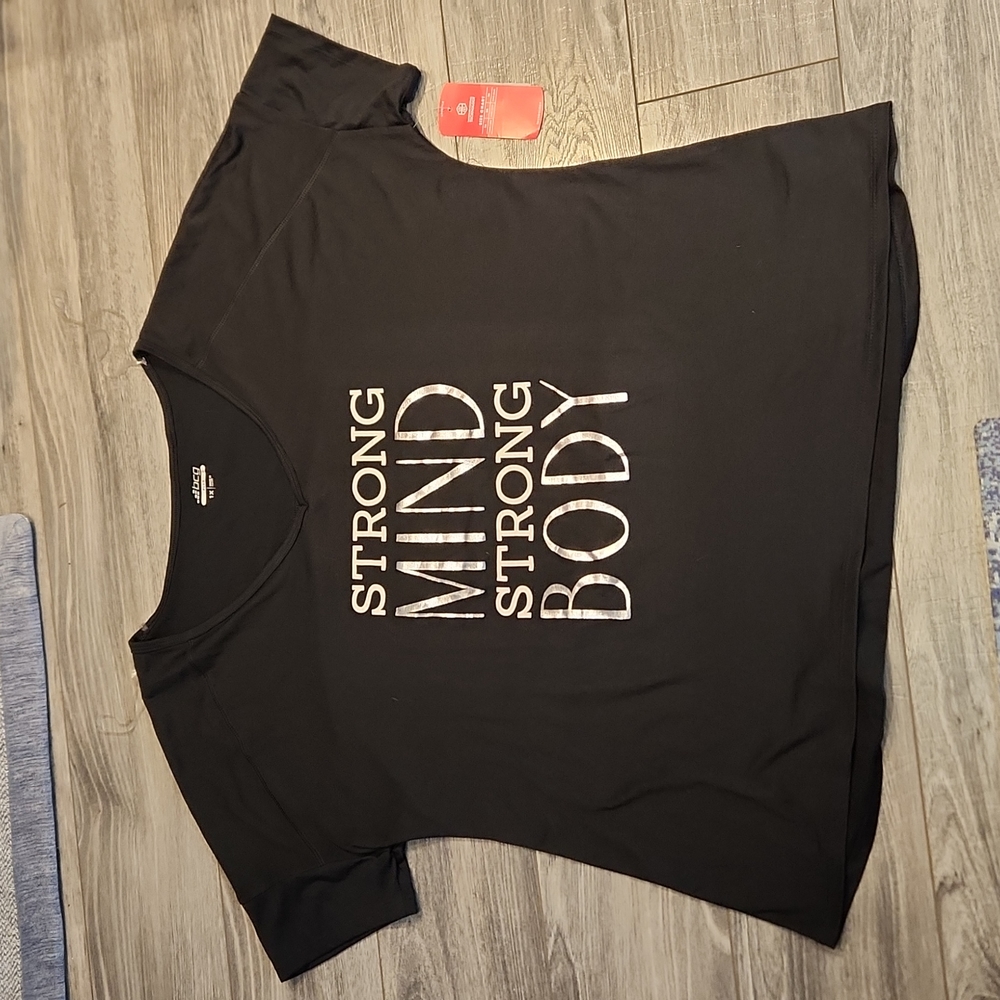 NWT BCG Plus Strong Mind Strong Body Women's sz 1X v-neck tshirt